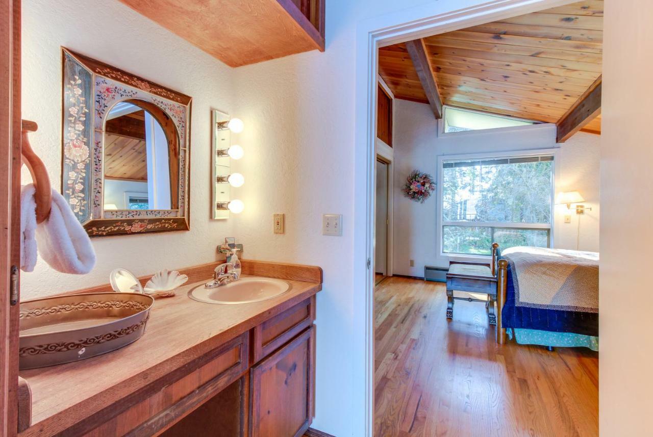 Lopez Island Hunter Bay Waterfront Home Екстер'єр фото